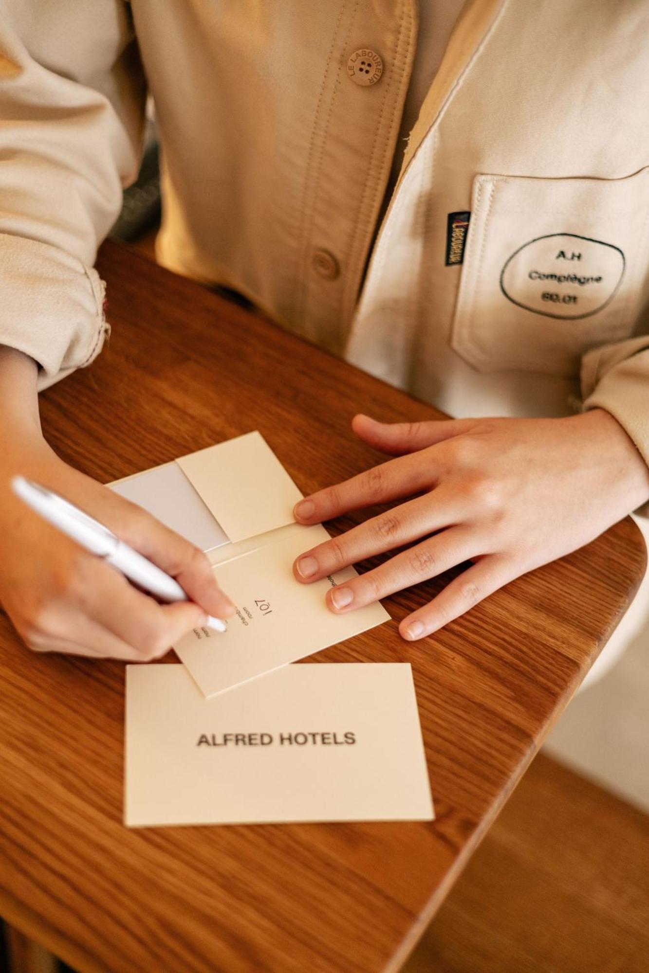 Alfred Hotels Compiègne Eksteriør bilde